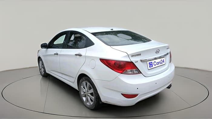 2013 Hyundai Verna FLUIDIC 1.6 CRDI SX AT, Diesel, Automatic, 1,25,986 km, exterior