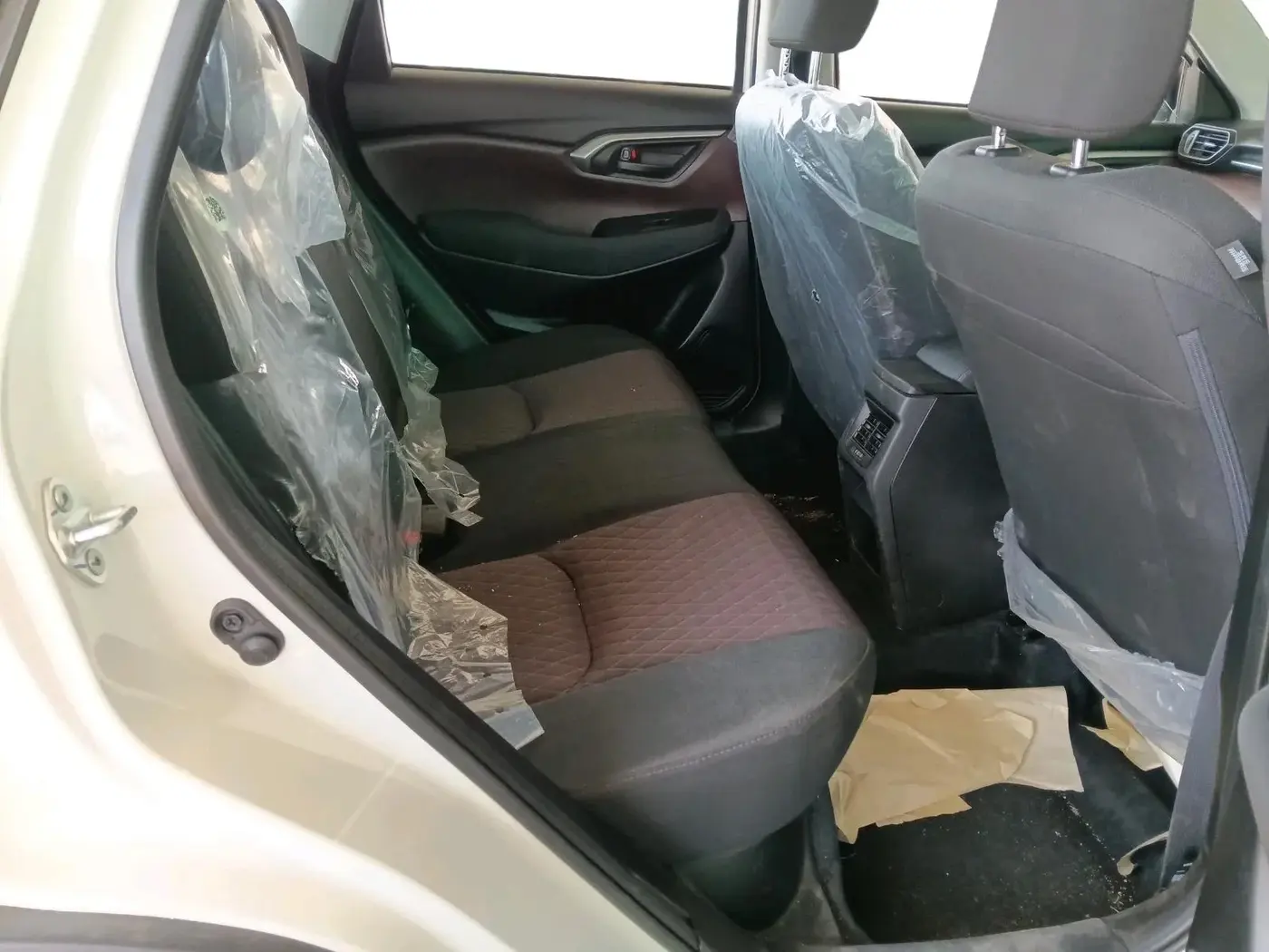 2025 Maruti Grand Vitara SIGMA SMART HYBRID, Petrol, Manual, 2,911 km, interior