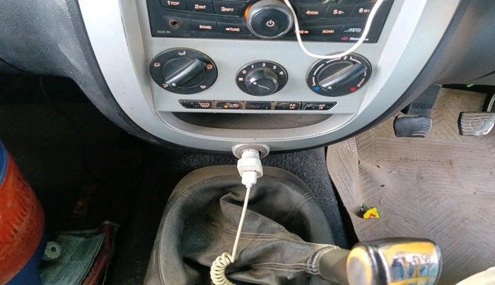 2011 Mahindra Xylo E8, Diesel, Manual, 1,99,042 km, interior