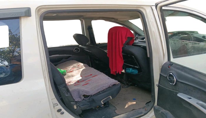 2011 Mahindra Xylo E8, Diesel, Manual, 1,99,042 km, interior