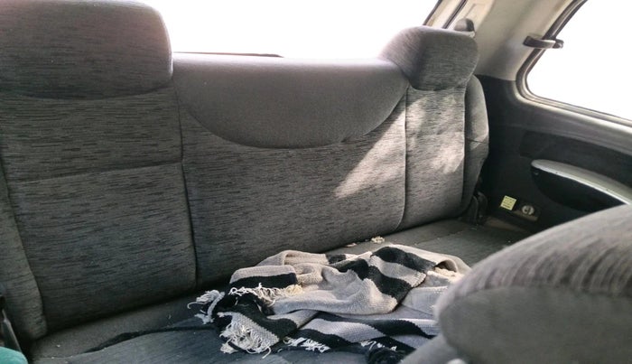 2011 Mahindra Xylo E8, Diesel, Manual, 1,99,042 km, interior