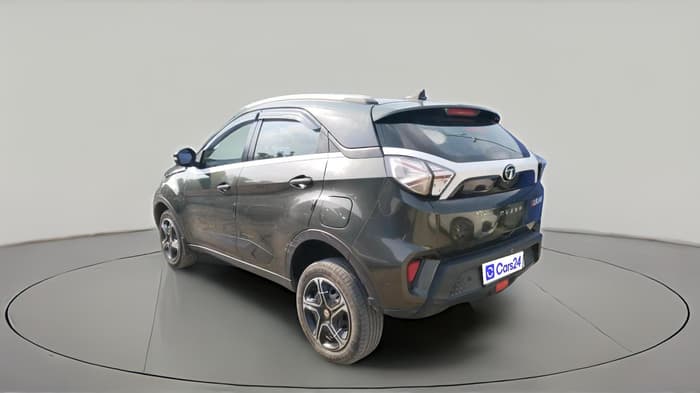 2021 Tata NEXON XM PETROL, CNG, Manual, 1,03,293 km, exterior