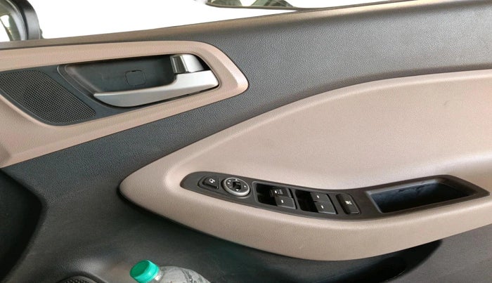 2020 Hyundai Elite i20 SPORTZ PLUS 1.2, CNG, Manual, 1,45,774 km, interior