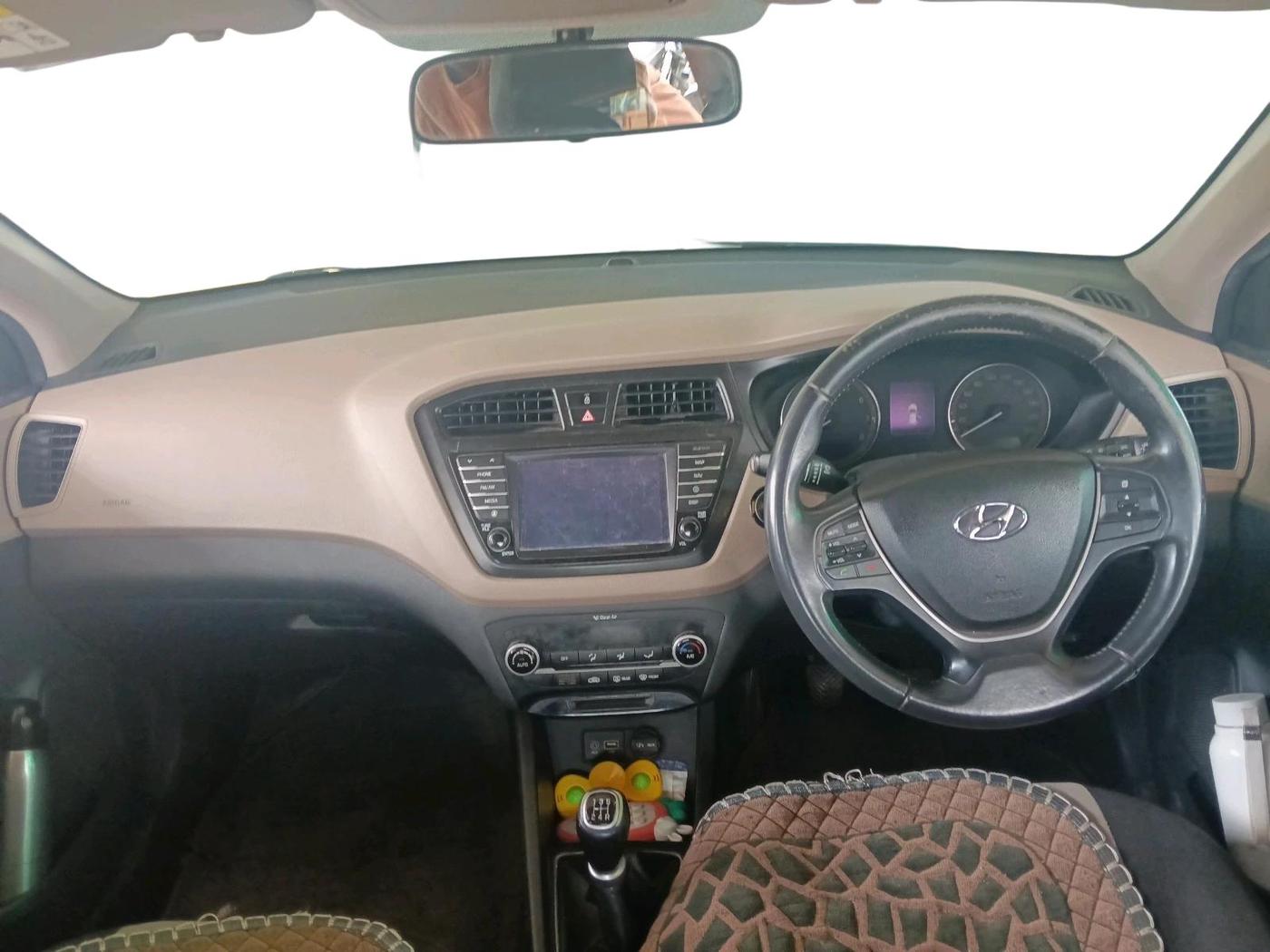2015 Hyundai Elite i20 ASTA 1.2, Petrol, Manual, 78,104 km, interior