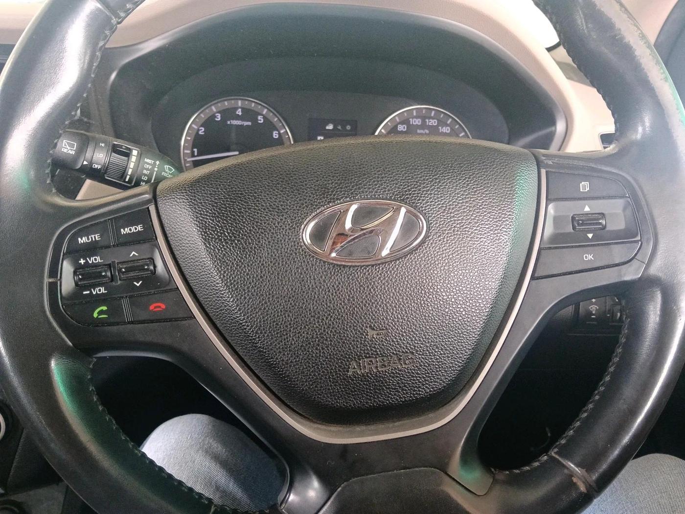 2015 Hyundai Elite i20 ASTA 1.2, Petrol, Manual, 78,104 km, interior