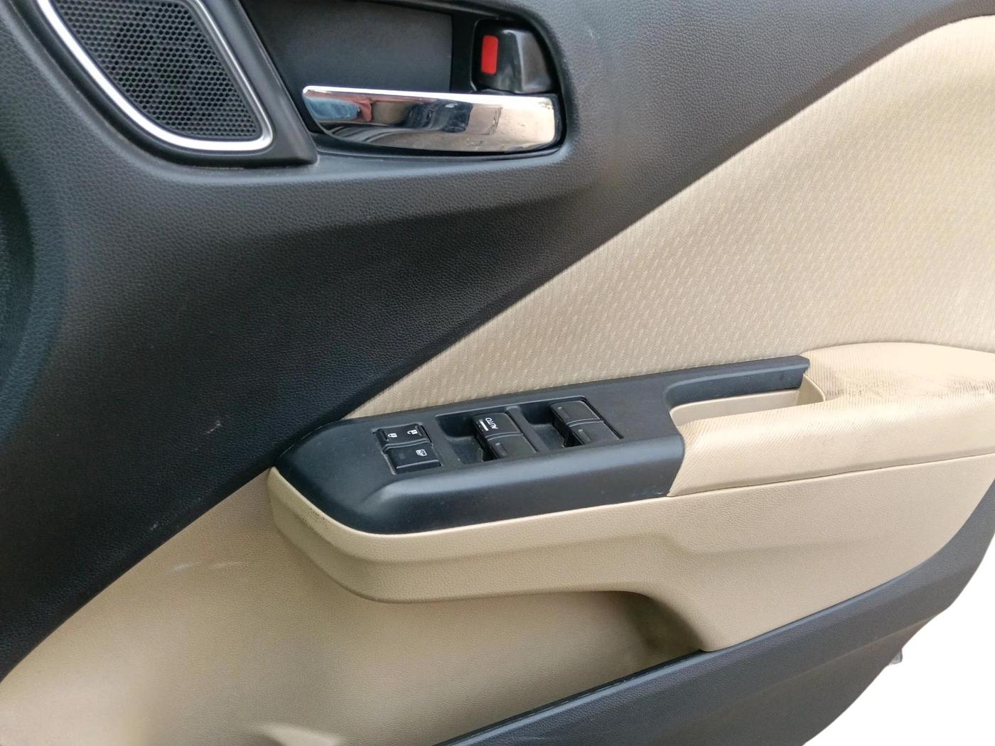 2021 Honda City 1.5L I-VTEC V MT 5TH GEN, Petrol, Manual, 53,192 km, interior