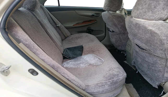 2009 Toyota Corolla Altis J PETROL, CNG, Manual, 1,27,073 km, interior