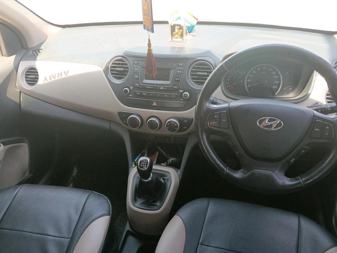 2016 Hyundai Grand i10 ASTA (O) 1.2 KAPPA VTVT, Petrol, Manual, 36,137 km, interior