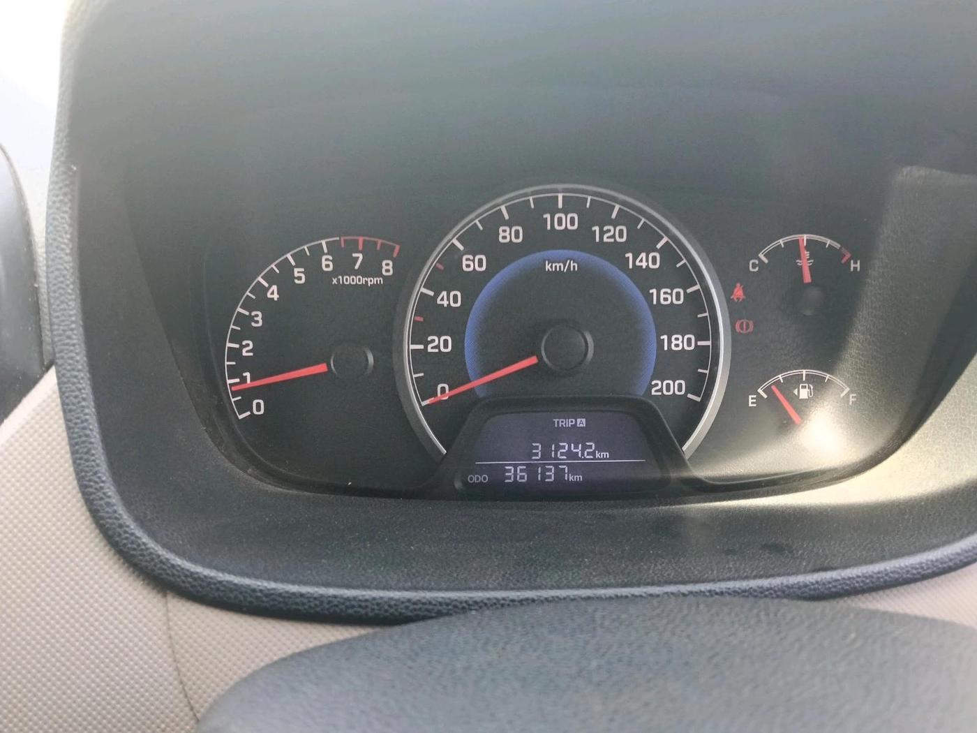 2016 Hyundai Grand i10 ASTA (O) 1.2 KAPPA VTVT, Petrol, Manual, 36,137 km, interior