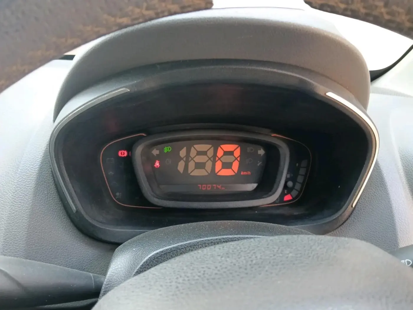 2019 Renault Kwid RXT 1.0 (O), Petrol, Manual, 70,074 km, interior