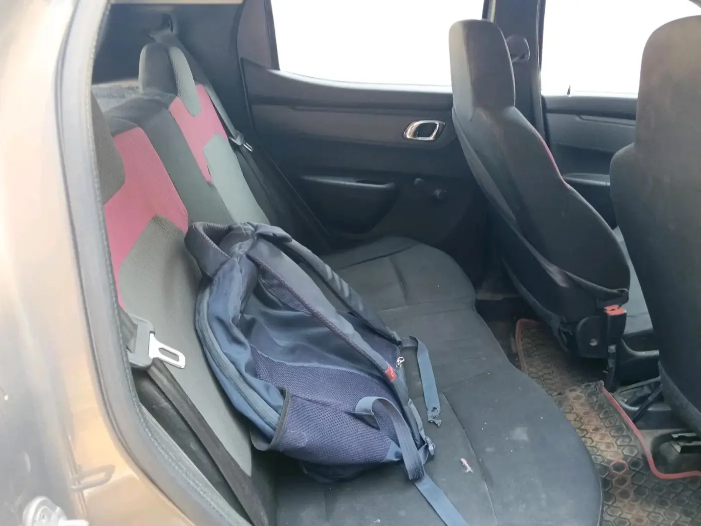 2019 Renault Kwid RXT 1.0 (O), Petrol, Manual, 70,074 km, interior