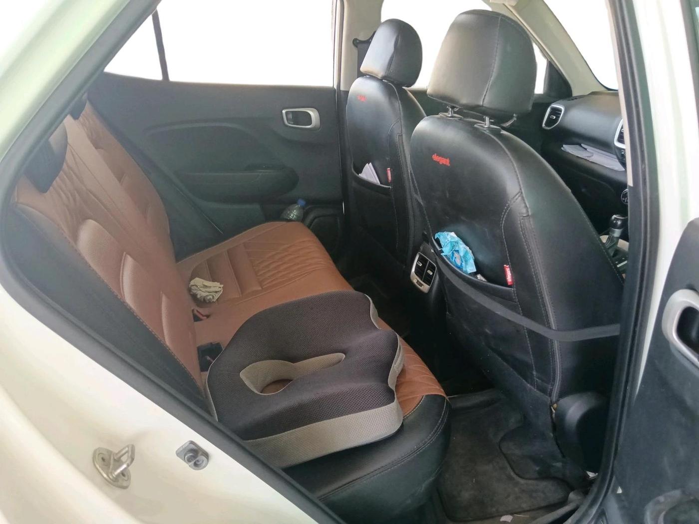 2019 Hyundai VENUE SX PLUS 1.0 TURBO DCT, Petrol, Automatic, 71,373 km, interior