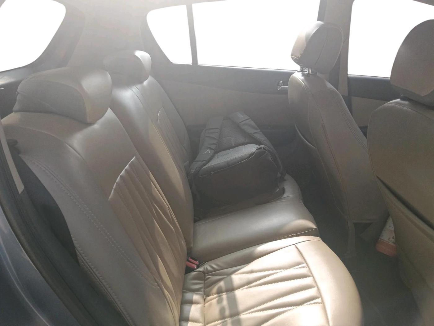 2012 Hyundai i20 SPORTZ 1.2, Petrol, Manual, 69,373 km, interior