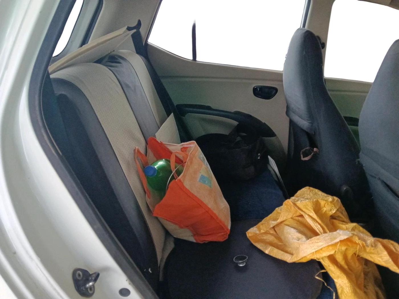 2014 Hyundai i10 MAGNA 1.1, CNG, Manual, 1,83,392 km, interior