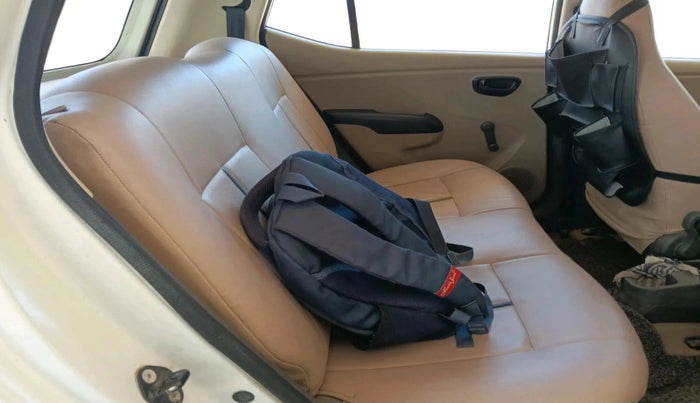 2012 Hyundai i10 ERA 1.1, CNG, Manual, 98,252 km, interior