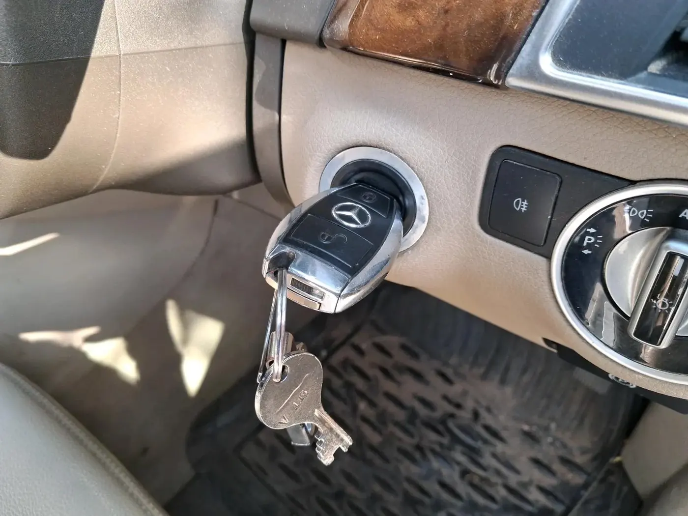 2014 Mercedes Benz Ml Class 250 CDI, Diesel, Automatic, 1,07,000 km, interior