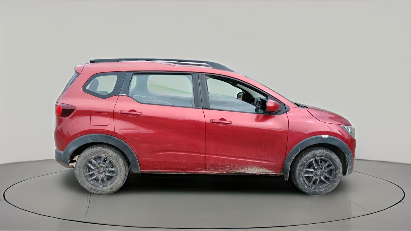 2019 Renault TRIBER RXT, CNG, Manual, 1,21,570 km, exterior