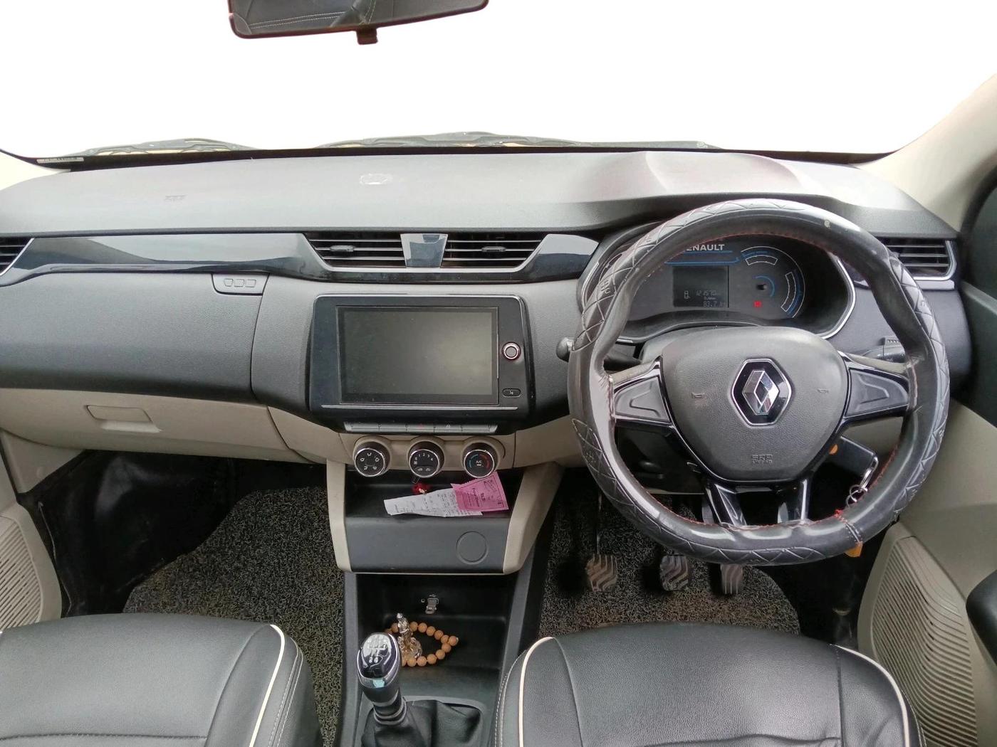 2019 Renault TRIBER RXT, CNG, Manual, 1,21,570 km, interior