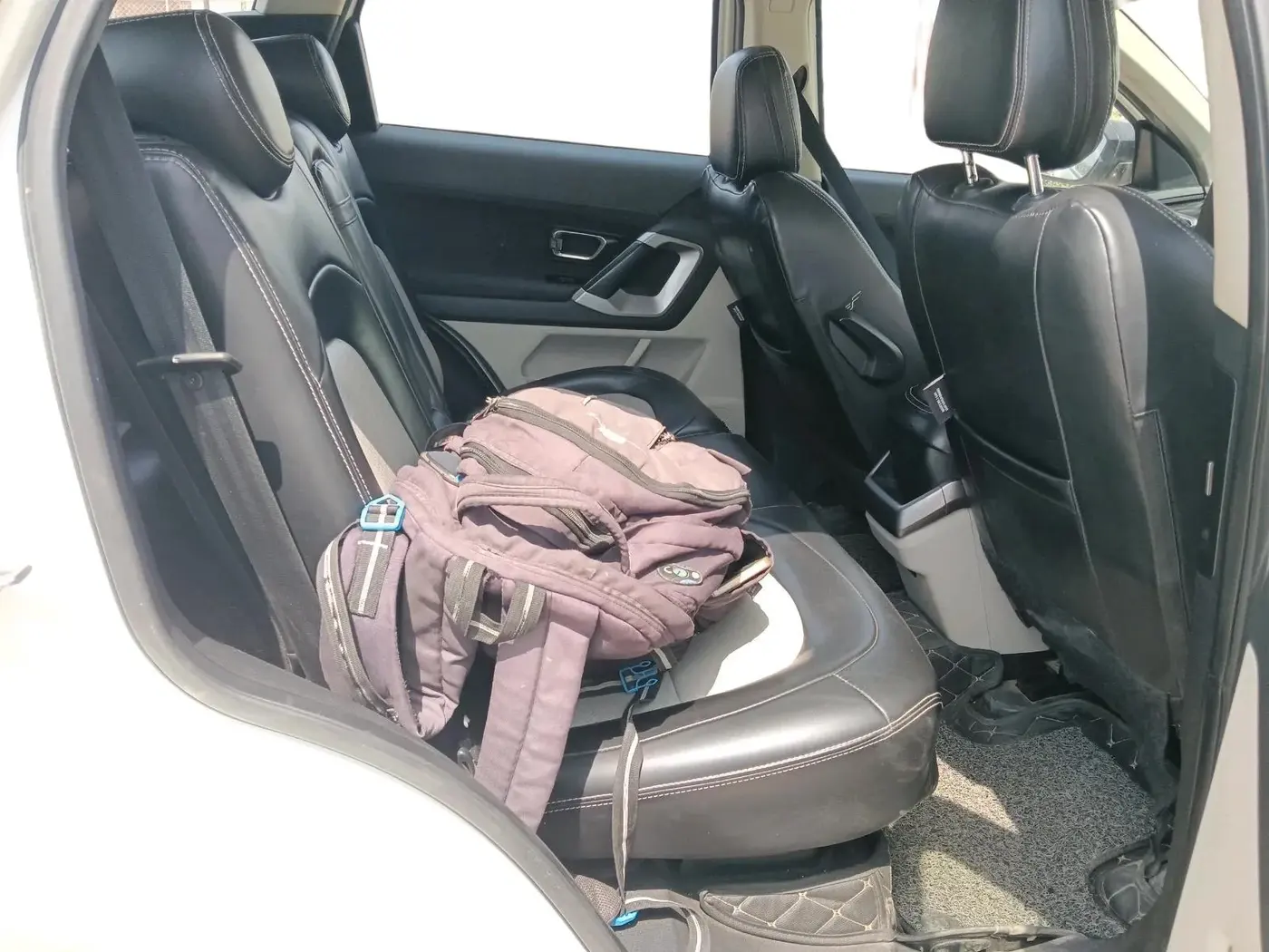 2021 Tata Safari XT, Diesel, Manual, 1,38,000 km, interior