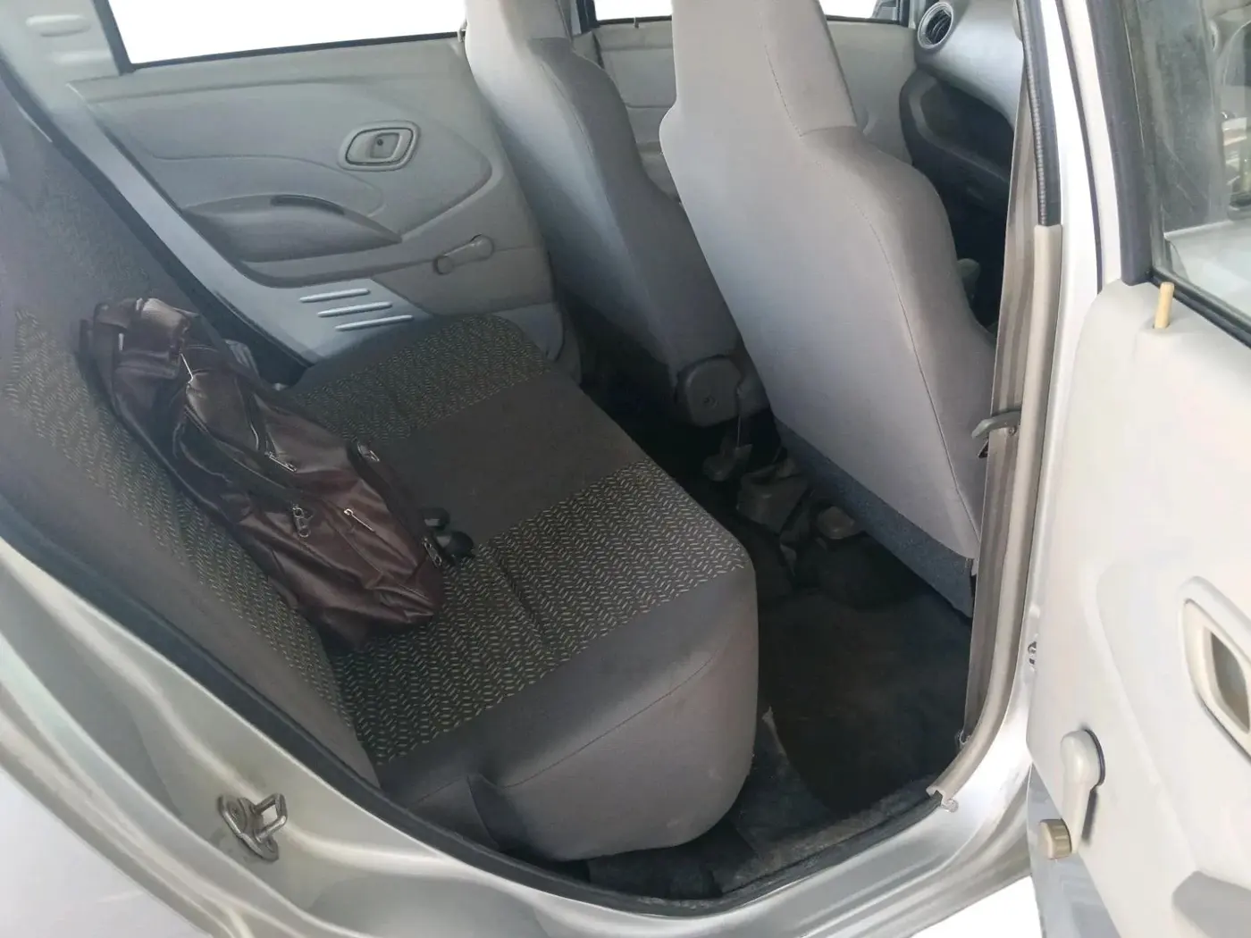 2016 Datsun Redi Go T (O), Petrol, Manual, 61,007 km, interior