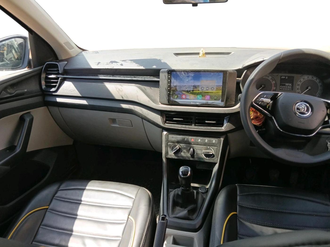 2022 Skoda KUSHAQ ACTIVE 1.0L TSI MT, Petrol, Manual, 63,218 km, interior
