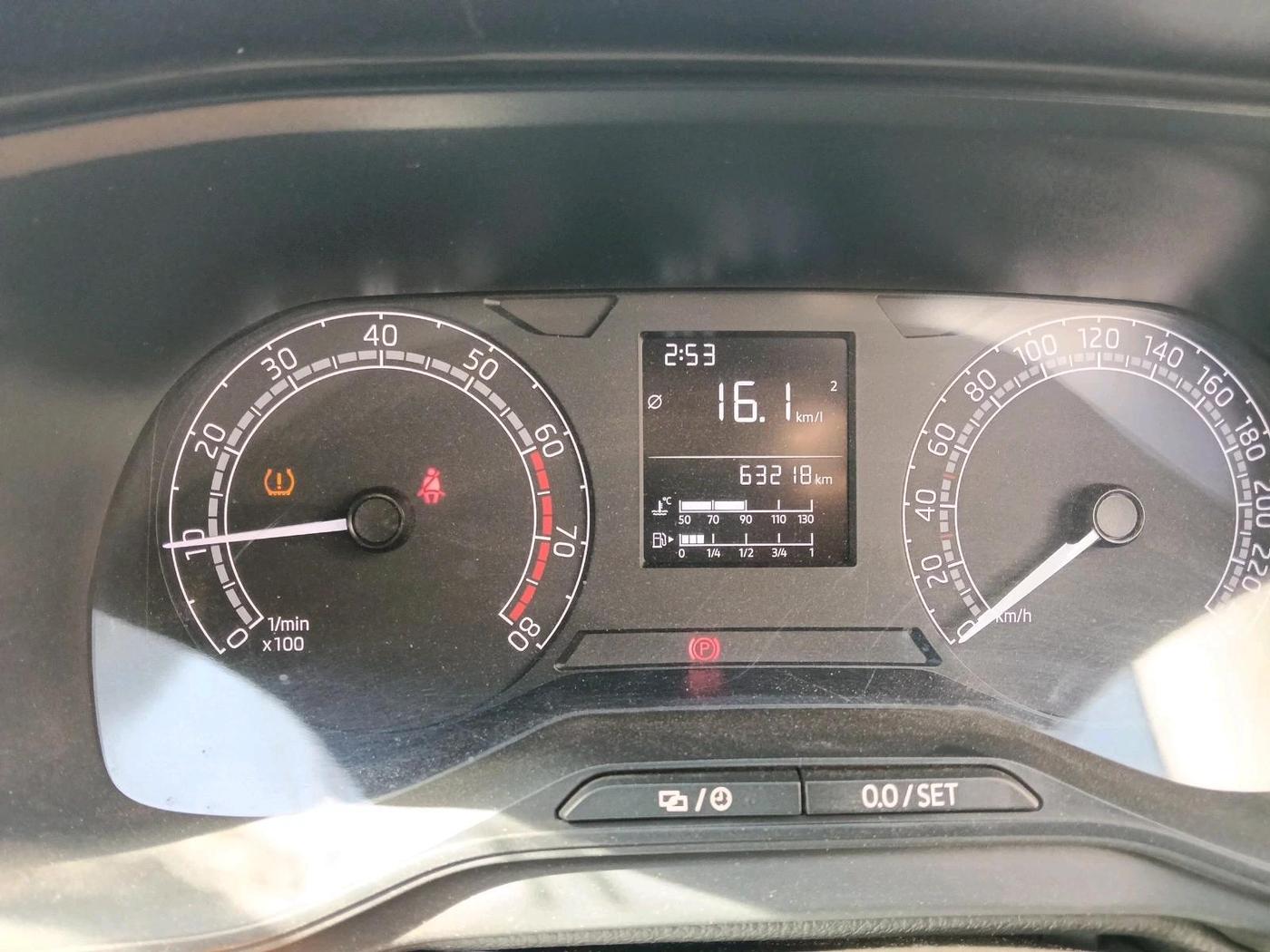 2022 Skoda KUSHAQ ACTIVE 1.0L TSI MT, Petrol, Manual, 63,218 km, interior