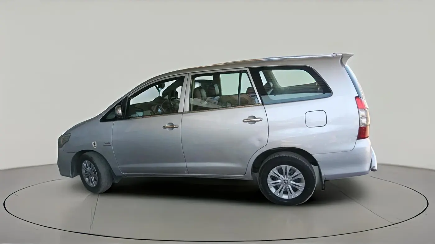 2011 Toyota Innova 2.5 G3, Diesel, Manual, 1,46,686 km, exterior