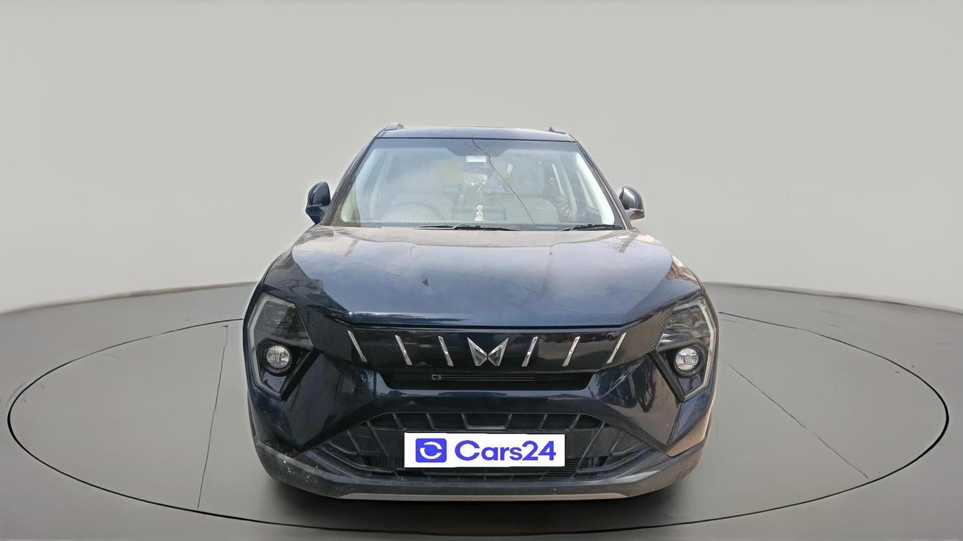 2025 Mahindra XUV 3XO AX5 1.5 Turbo Diesel Autoshift Plus, Diesel, Automatic, 5,204 km, exterior