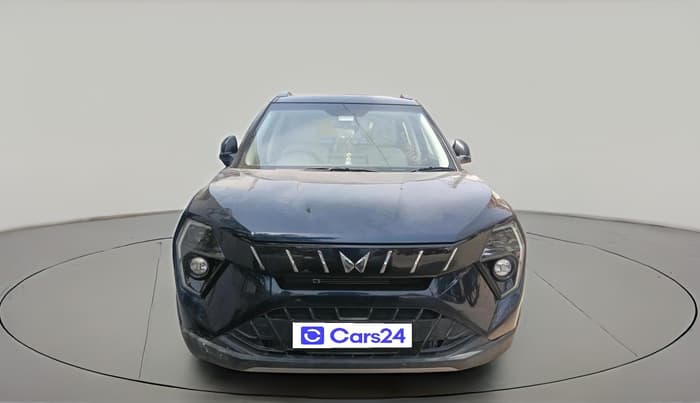 2025 Mahindra XUV 3XO AX5 1.5 Turbo Diesel Autoshift Plus, Diesel, Automatic, 5,204 km, exterior