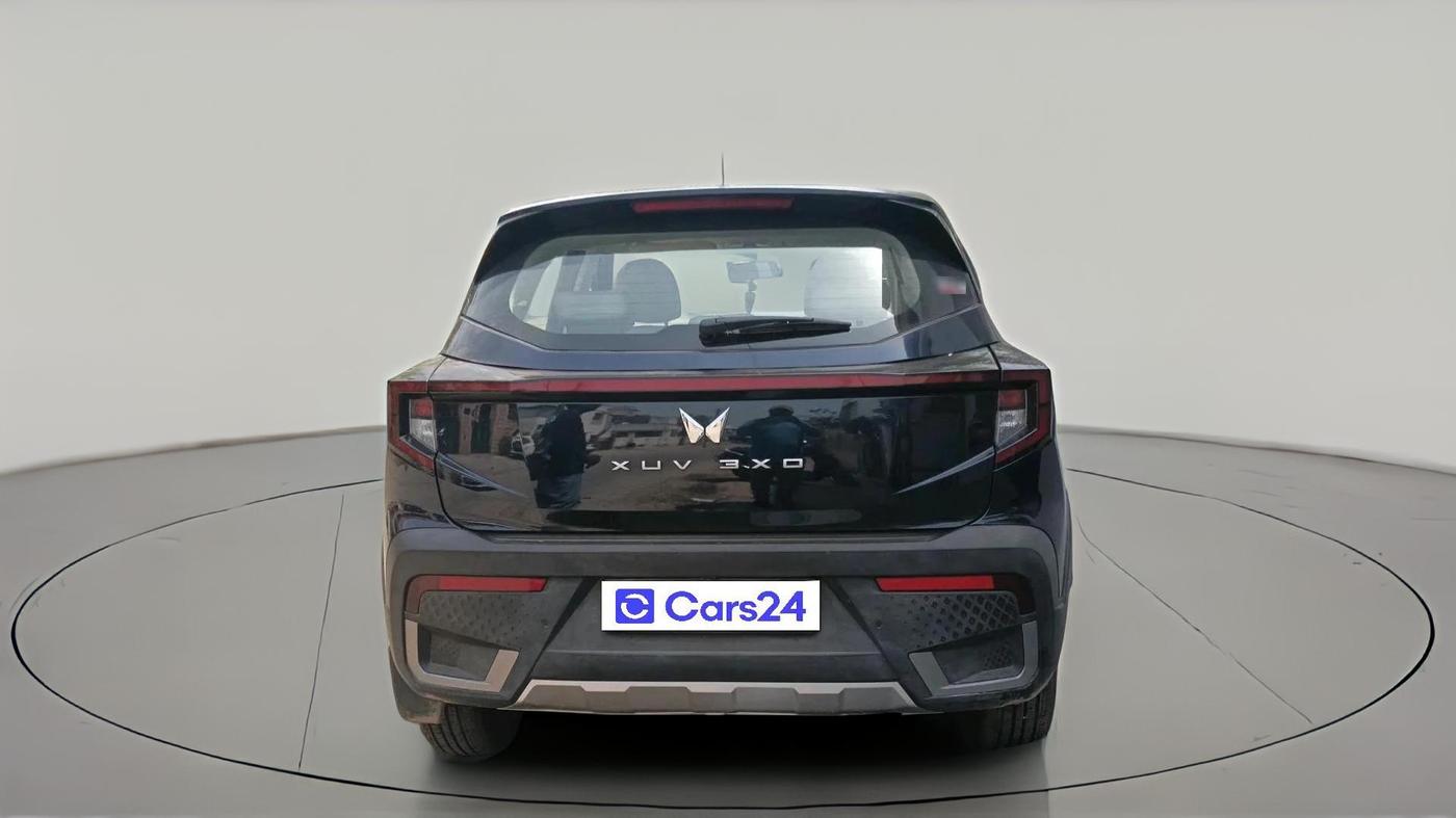 2025 Mahindra XUV 3XO AX5 1.5 Turbo Diesel Autoshift Plus, Diesel, Automatic, 5,204 km, exterior