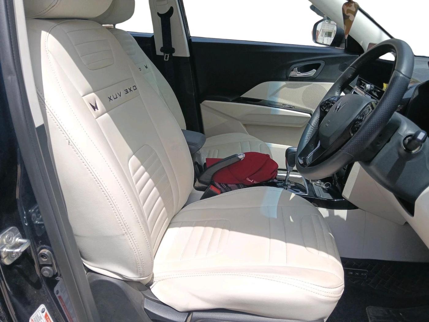 2025 Mahindra XUV 3XO AX5 1.5 Turbo Diesel Autoshift Plus, Diesel, Automatic, 5,204 km, interior