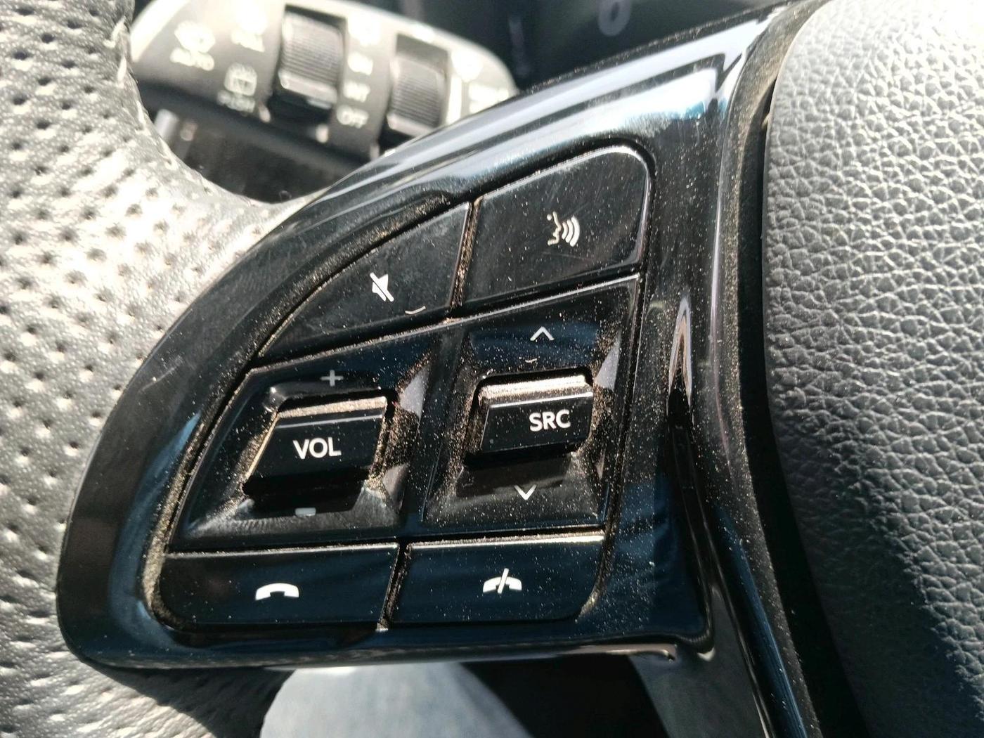2025 Mahindra XUV 3XO AX5 1.5 Turbo Diesel Autoshift Plus, Diesel, Automatic, 5,204 km, interior