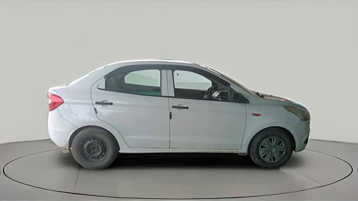 2015 Ford Figo Aspire AMBIENTE 1.2 PETROL, CNG, Manual, 1,11,144 km, exterior