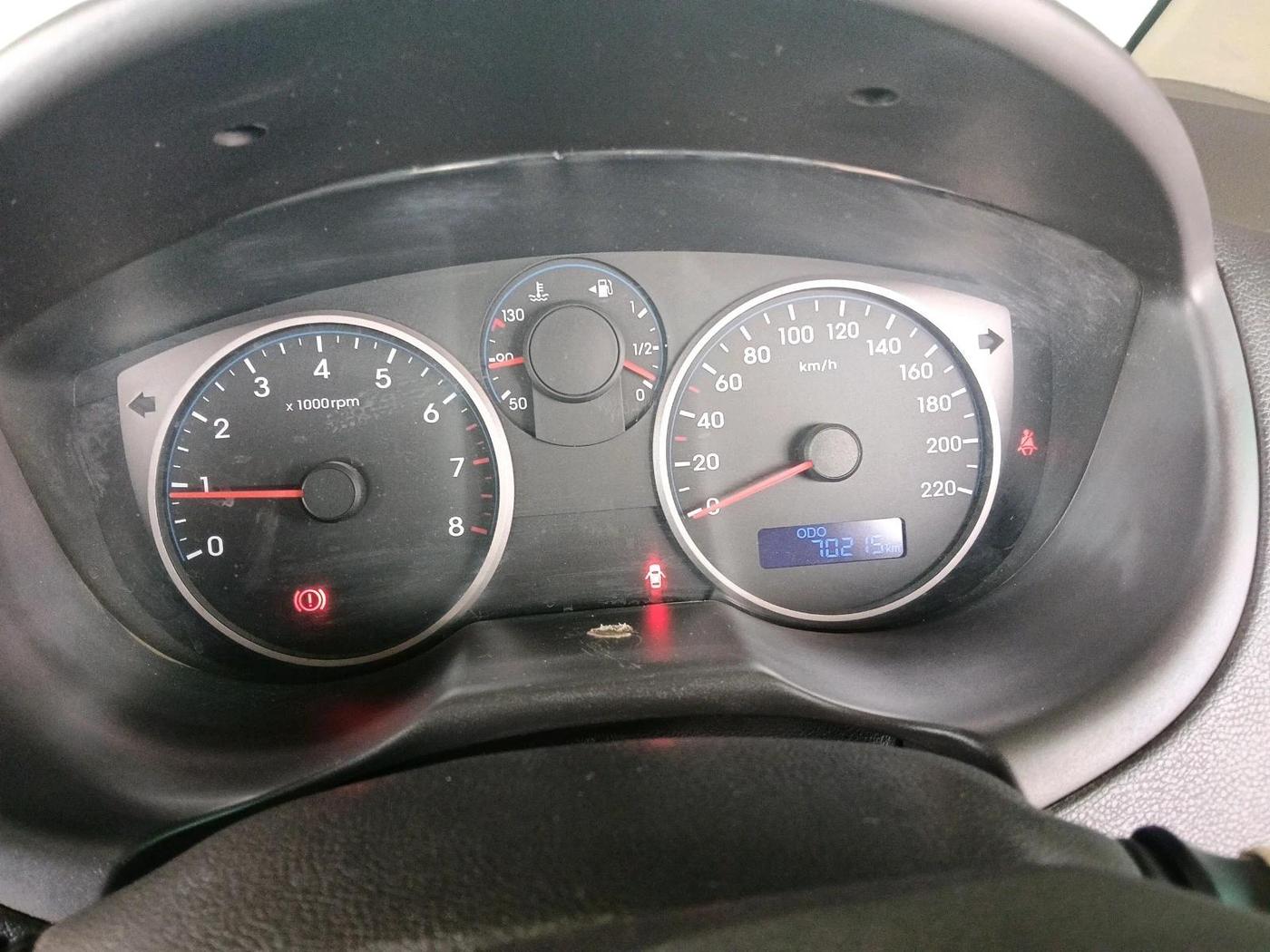 2013 Hyundai i20 MAGNA (O) 1.2, Petrol, Manual, 70,215 km, interior