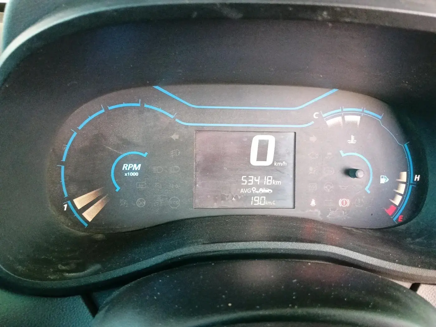 2022 Renault Kwid RXT 1.0 (O), Petrol, Manual, 53,418 km, interior