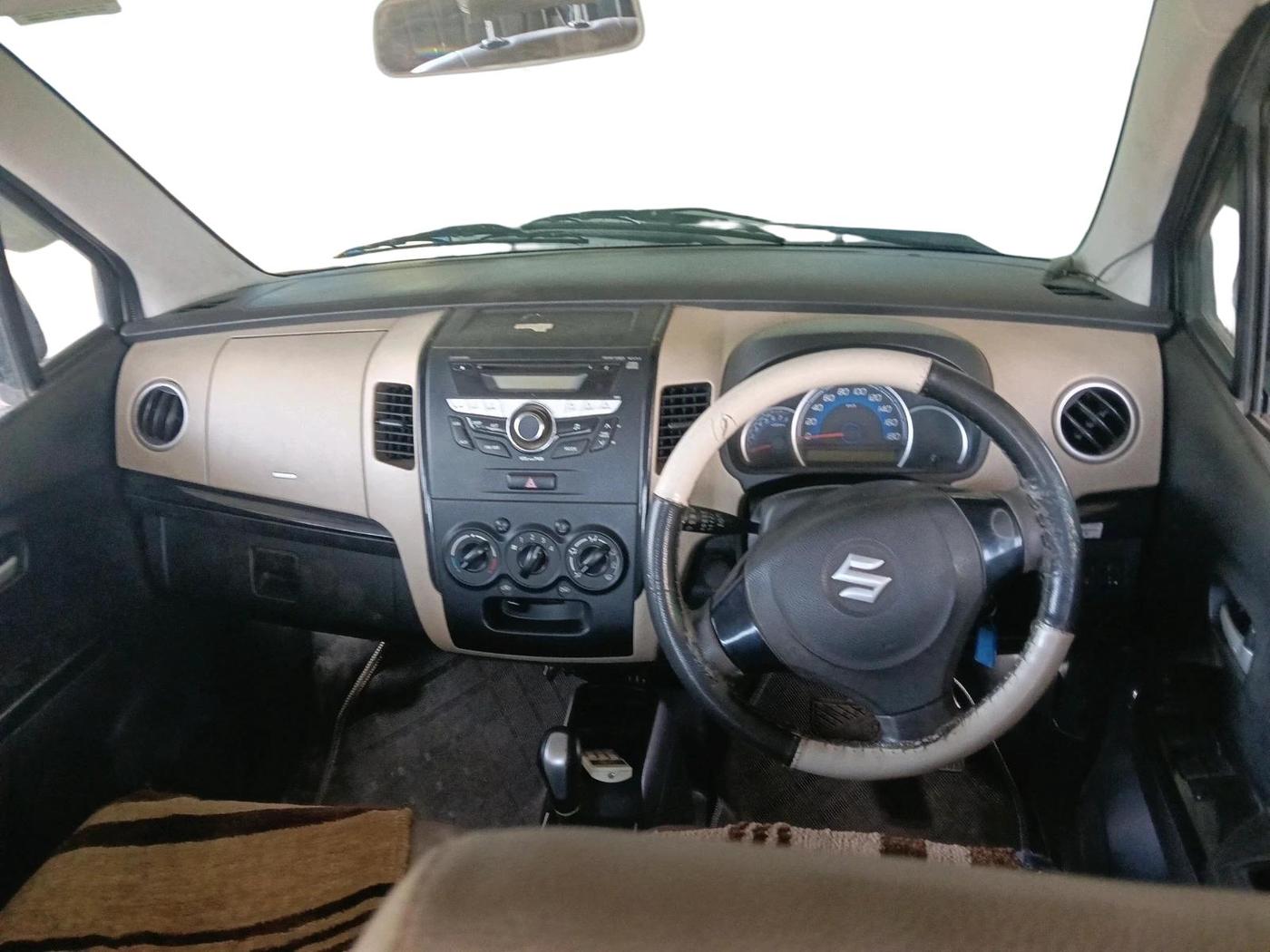 2017 Maruti Wagon R 1.0 VXI AMT, Petrol, Automatic, 92,604 km, interior
