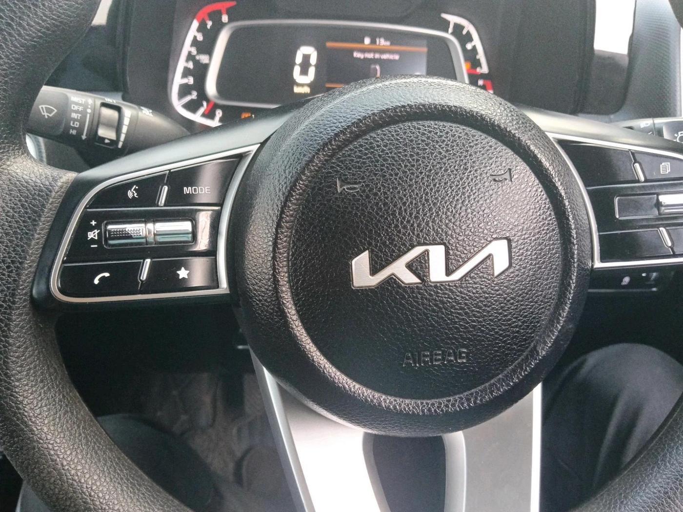 2024 KIA SONET HTK PLUS 1.2 PETROL MT, Petrol, Manual, 69,000 km, interior