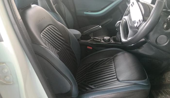 2024 Tata Curvv Creative Plus S 1.5 Diesel 6MT, Diesel, Manual, 32,594 km, interior