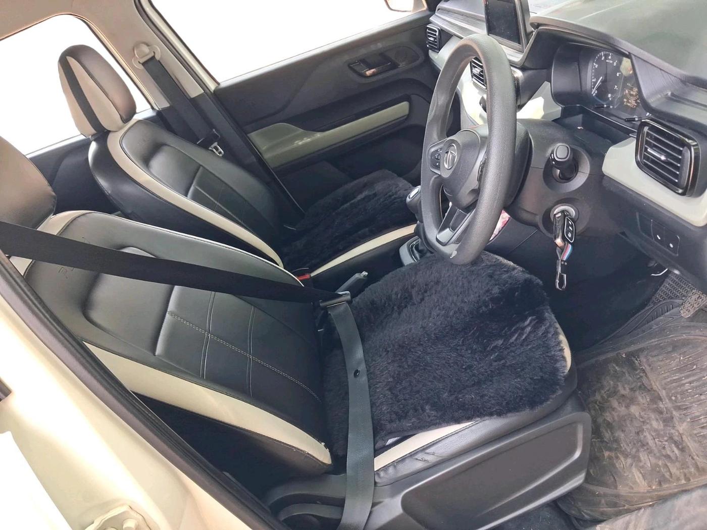 2022 Tata PUNCH ADVENTURE MT, Petrol, Manual, 44,706 km, interior