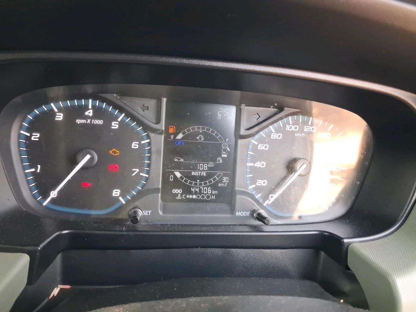 2022 Tata PUNCH ADVENTURE MT, Petrol, Manual, 44,706 km, interior