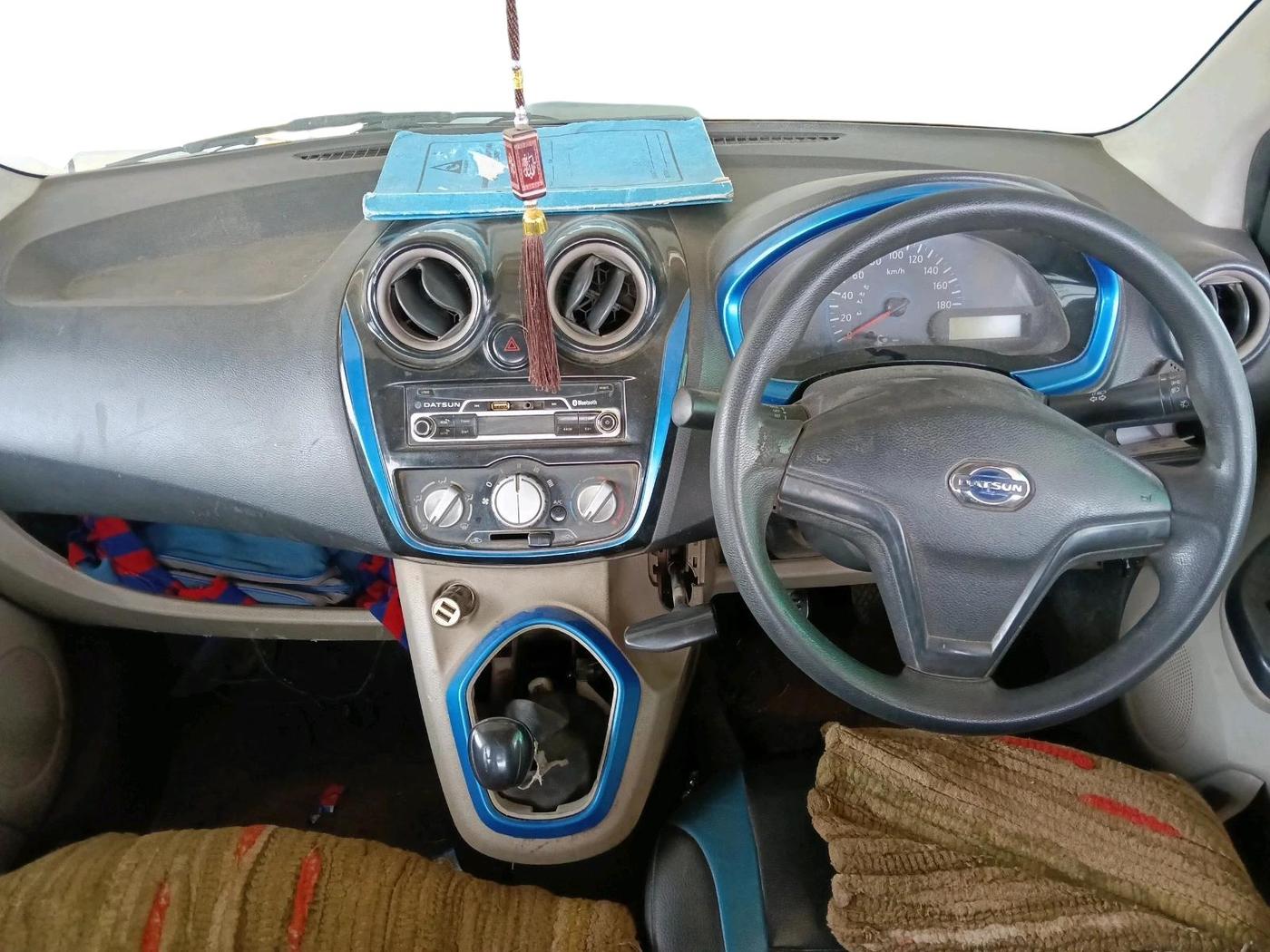 2017 Datsun Go ANNIVERSARY EDITION, CNG, Manual, 2,41,009 km, interior