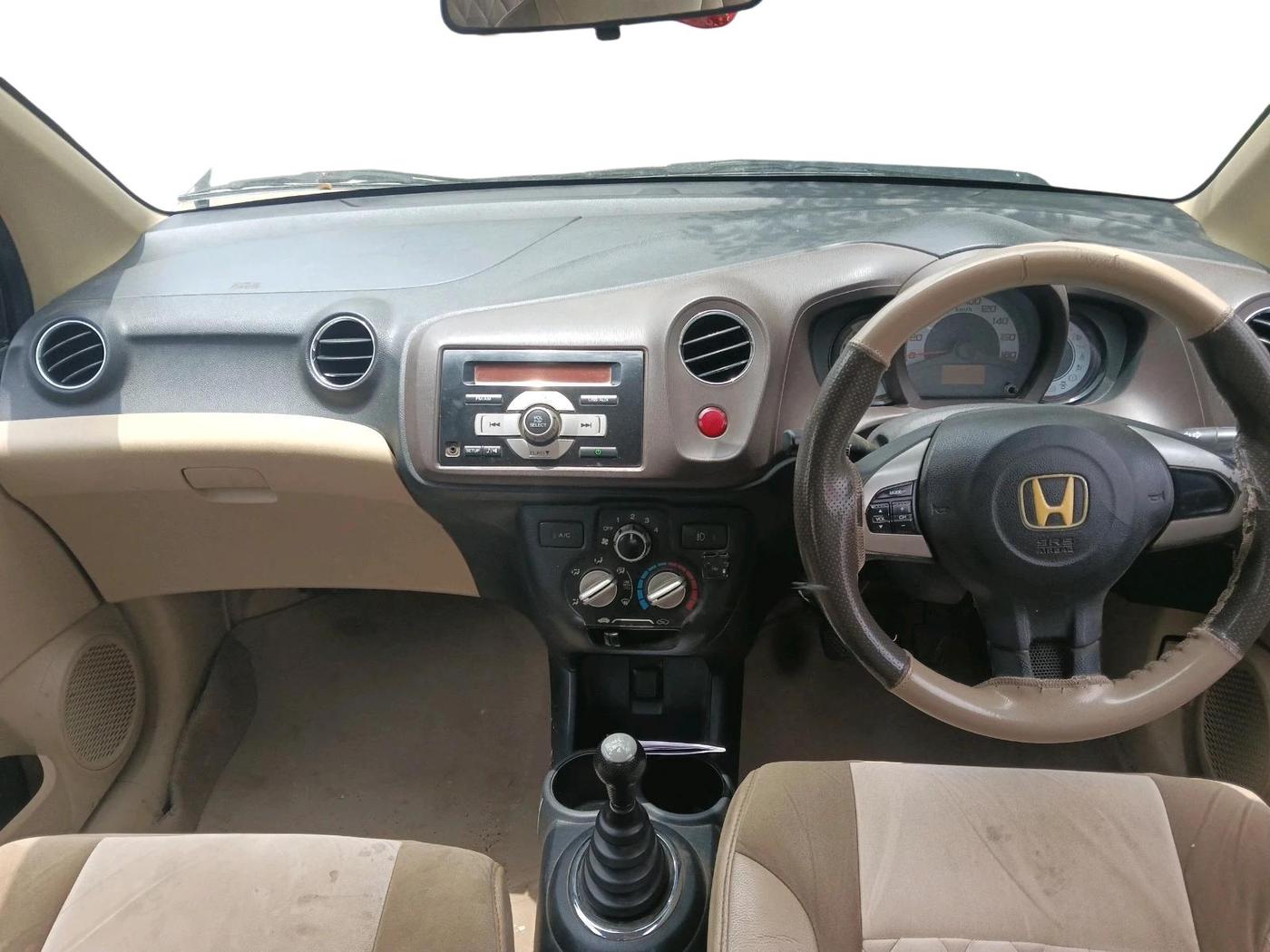 2012 Honda Brio E MT, CNG, Manual, 1,62,017 km, interior