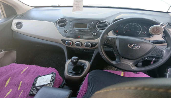 2018 Hyundai Grand i10 MAGNA 1.2 KAPPA VTVT, CNG, Manual, 1,33,398 km, interior