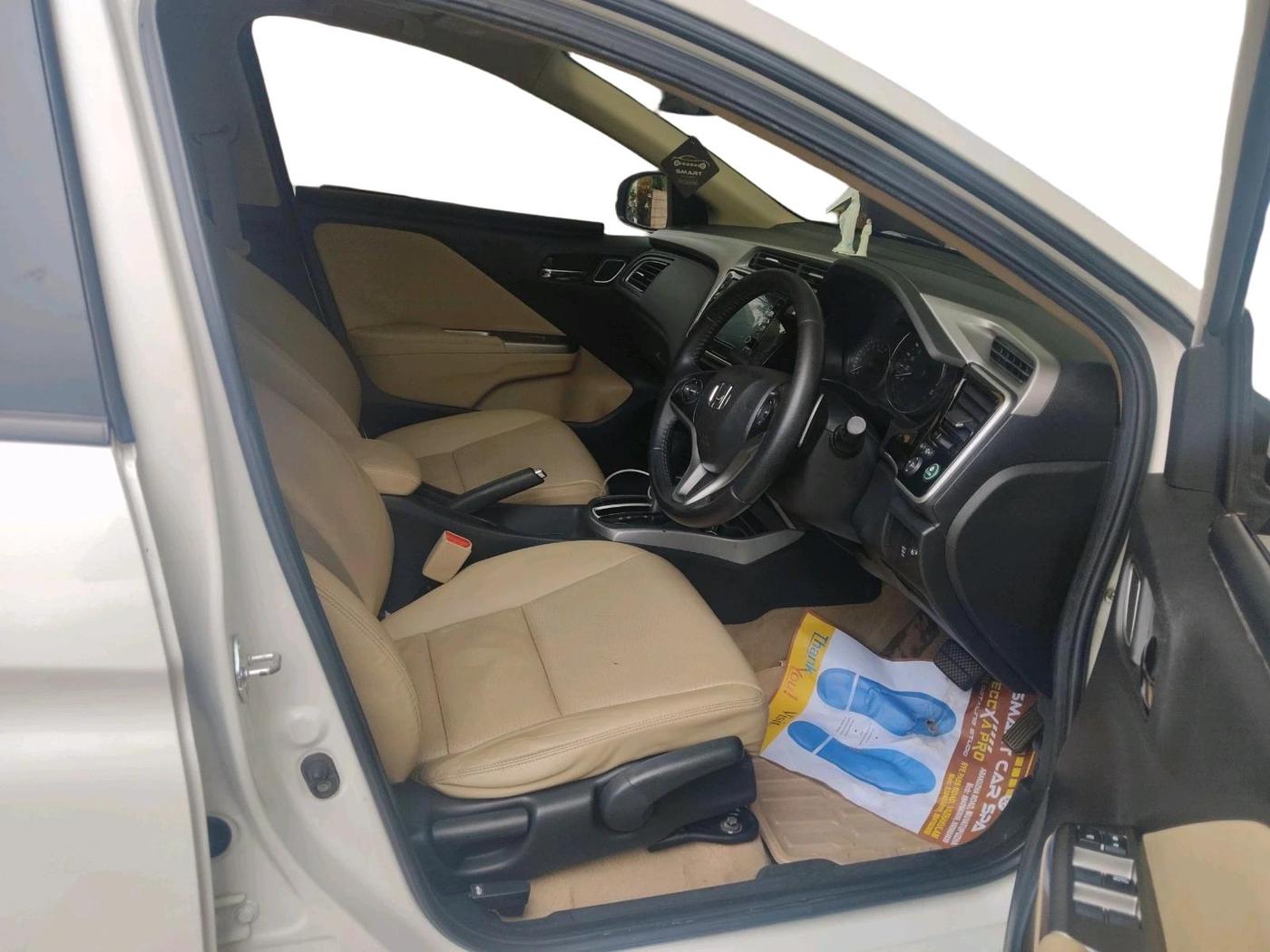 2019 Honda City 1.5L I-VTEC ZX CVT, Petrol, Automatic, 1,50,841 km, interior