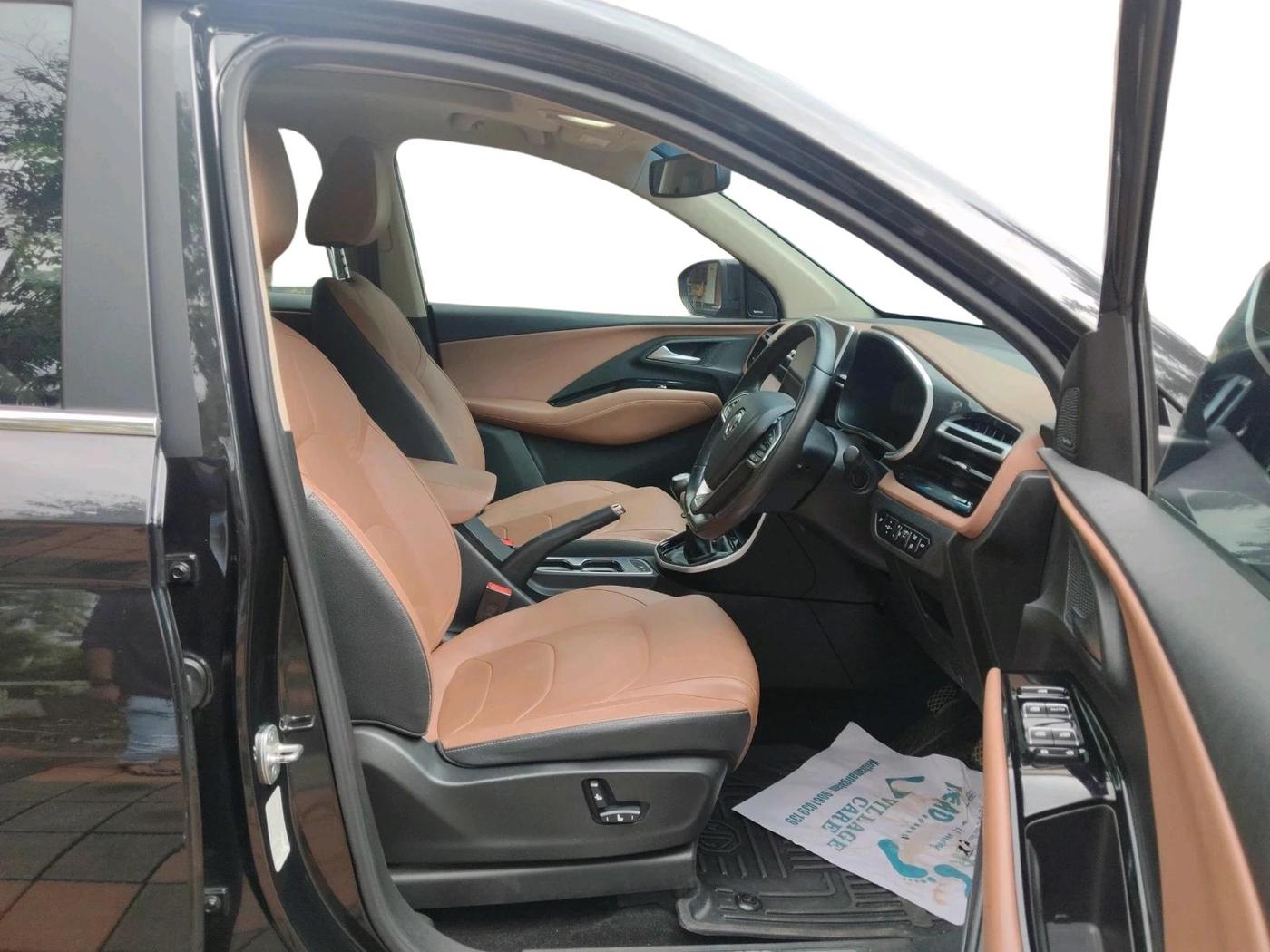 2023 MG HECTOR PLUS SHARP PRO 2.0 TURBO DIESEL 6 STR, Diesel, Manual, 18,498 km, interior