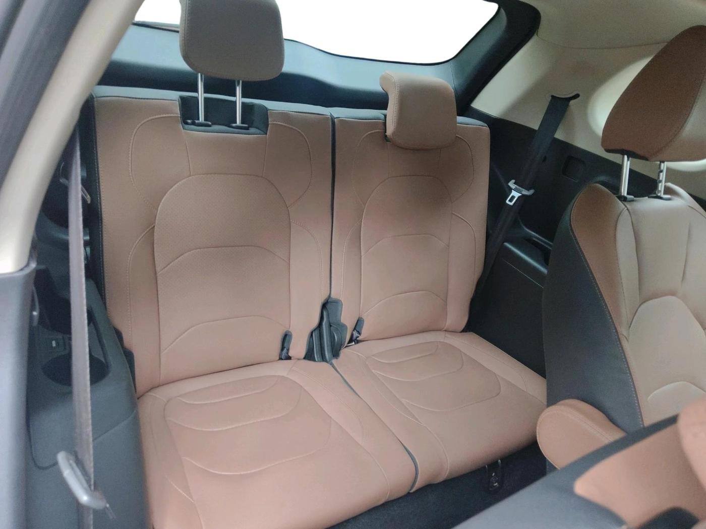 2023 MG HECTOR PLUS SHARP PRO 2.0 TURBO DIESEL 6 STR, Diesel, Manual, 18,498 km, interior