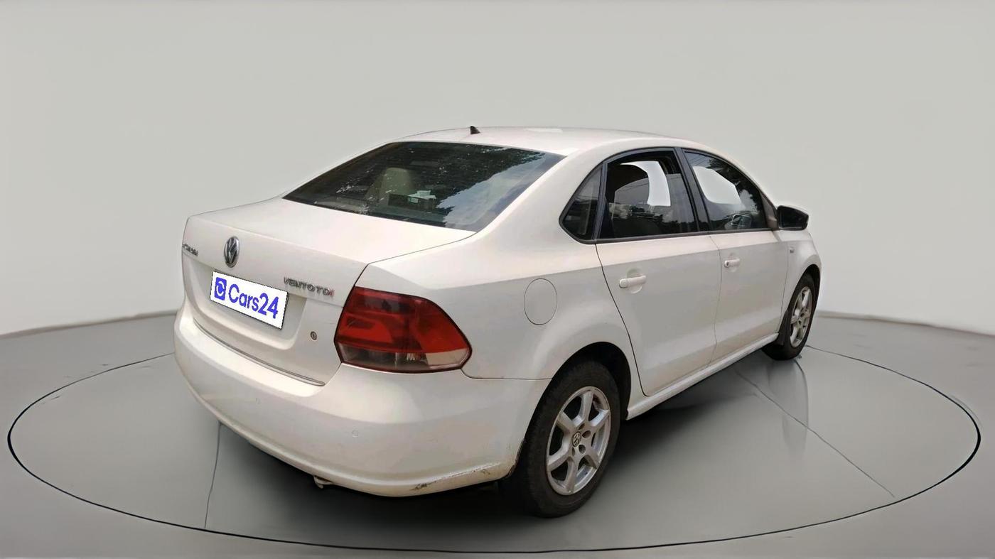 2012 Volkswagen Vento HIGHLINE DIESEL 1.6, Diesel, Manual, 2,61,534 km, exterior