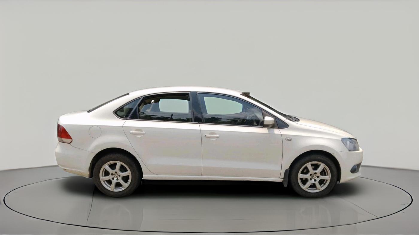 2012 Volkswagen Vento HIGHLINE DIESEL 1.6, Diesel, Manual, 2,61,534 km, exterior