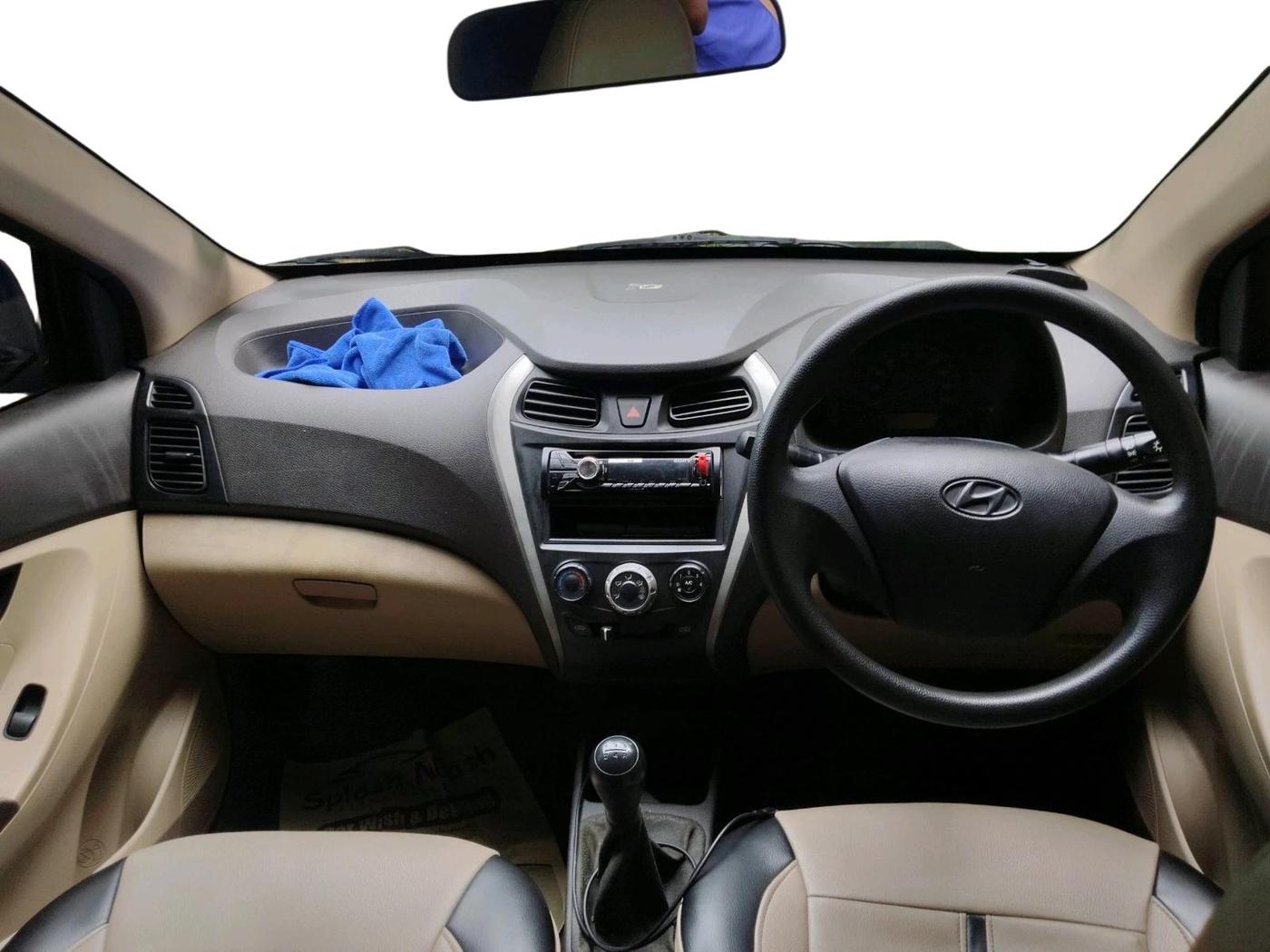 2013 Hyundai Eon ERA +, Petrol, Manual, 75,063 km, interior