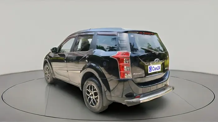 2013 Mahindra XUV500 W6, Diesel, Manual, 1,00,416 km, exterior